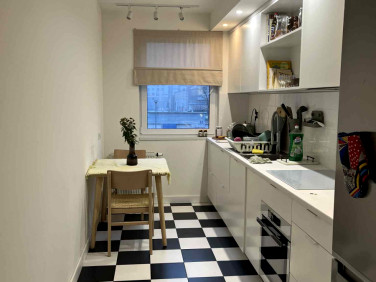 Mieszkanie blok mieszkalny nad jeziorem