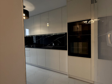 Mieszkanie blok mieszkalny przy lesie