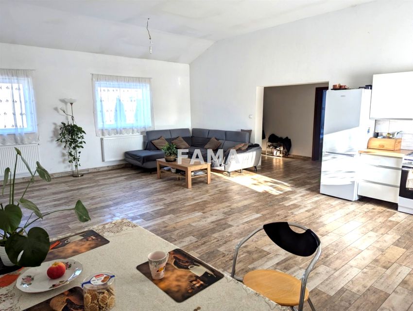 Dom Kąkowa Wola-Parcele