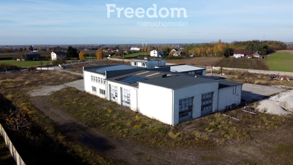 Budynek użytkowy Mostki