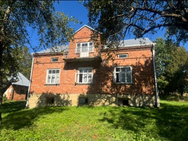 Dom Łęki Strzyżowskie