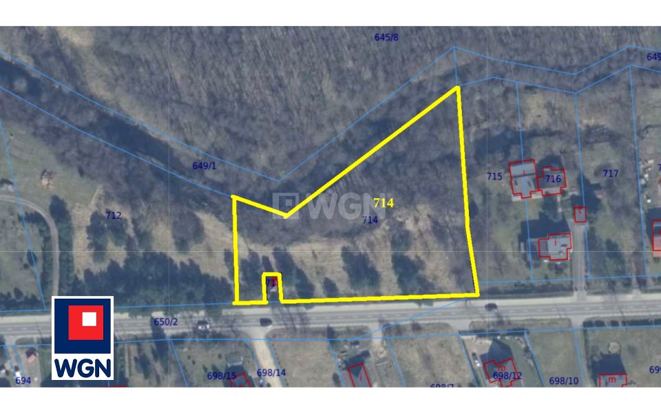 Działka nad jeziorem