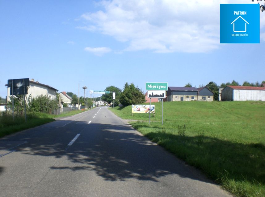 Działka nad jeziorem