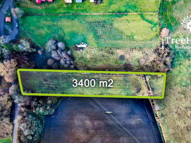 Działka nad jeziorem