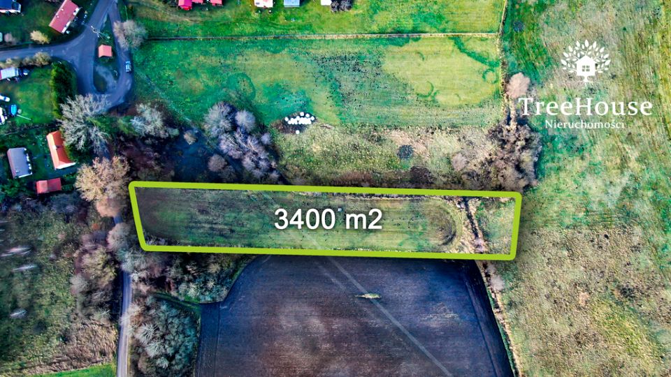 Działka nad jeziorem