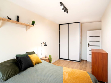 Mieszkanie blok mieszkalny przy lesie