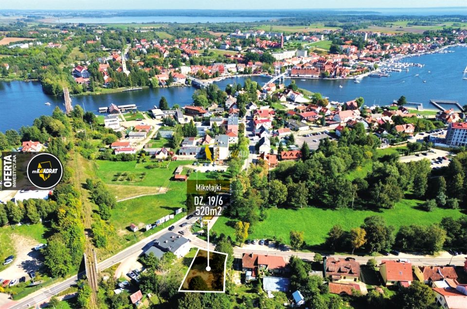 Działka nad jeziorem