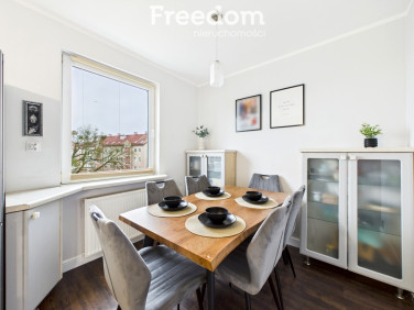 Mieszkanie blok mieszkalny nad jeziorem