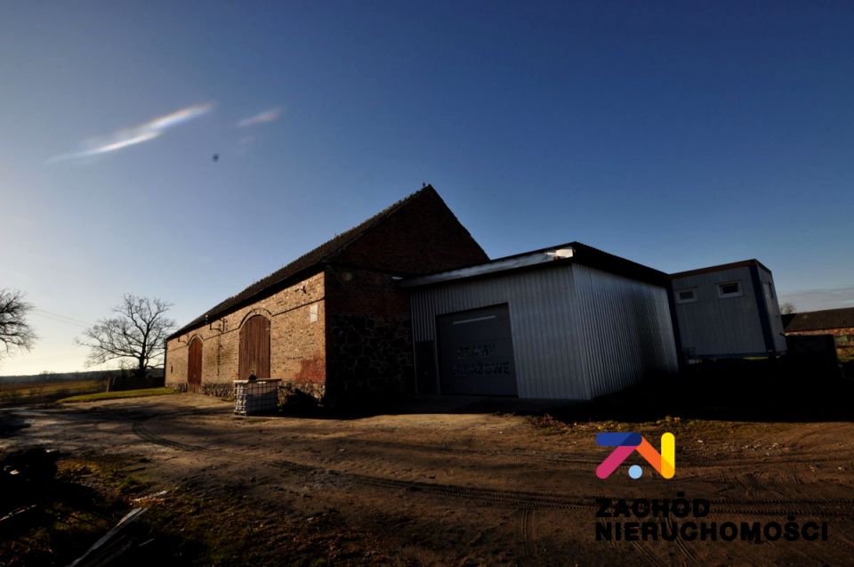 Budynek użytkowy Brzeźnica