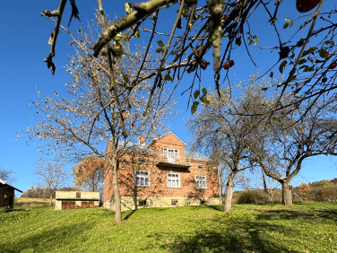 Dom Łęki Strzyżowskie