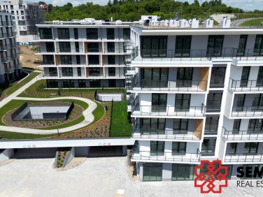 Mieszkanie blok mieszkalny przy lesie