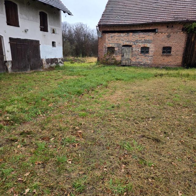 Działka budowlana Roztoki