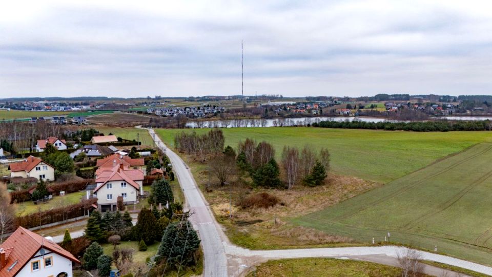 Działka nad jeziorem