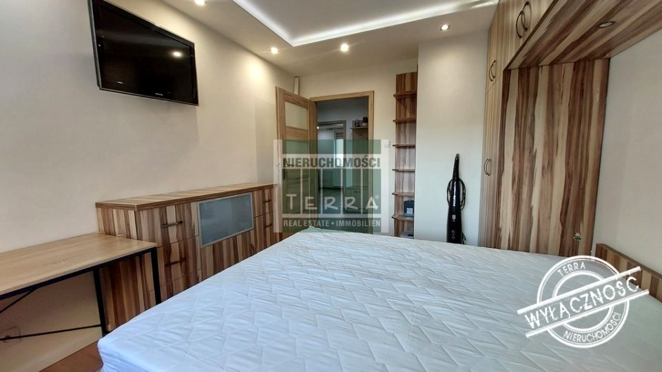 Mieszkanie blok mieszkalny przy lesie