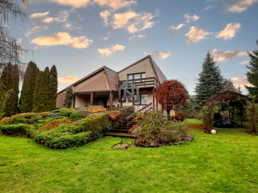 Dom Sobienie-Jeziory