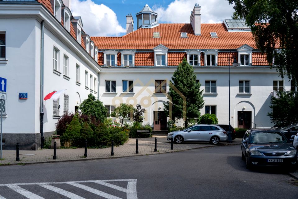 Mikrokawalerkę Warszawa