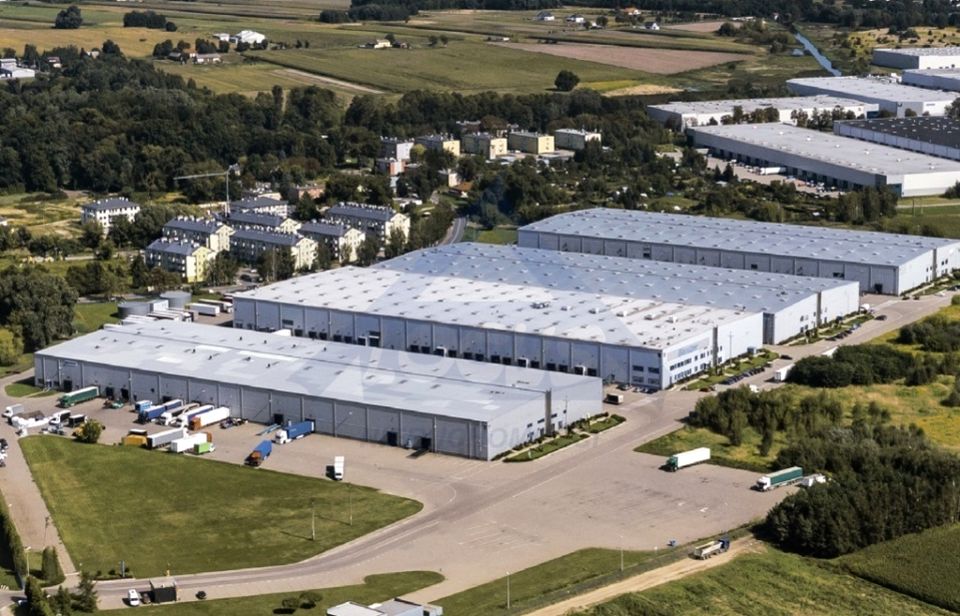 Budynek użytkowy Pass