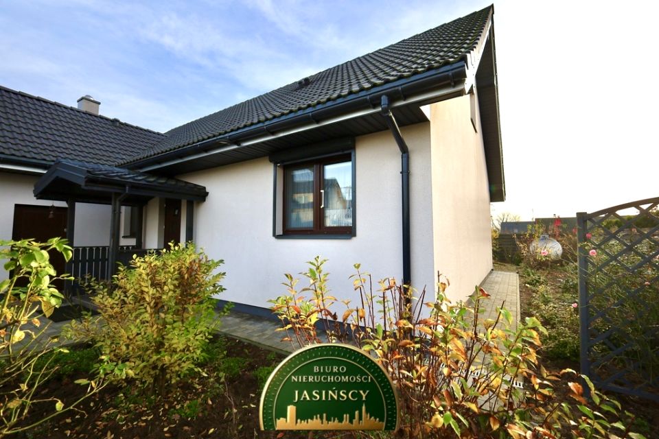 Dom Płoniawy-Bramura