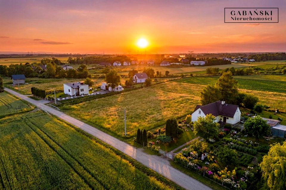 Działka budowlana Pawęzów