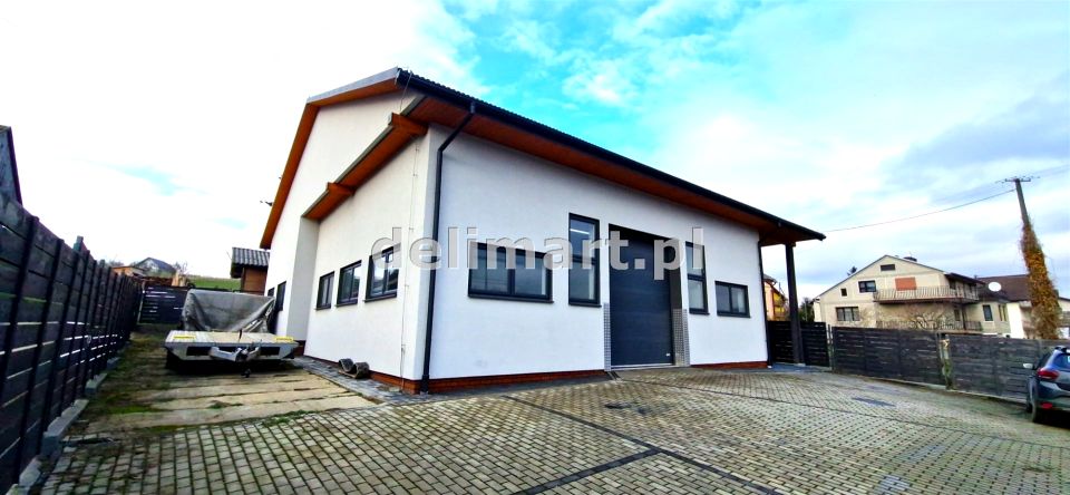 Budynek użytkowy Bukowsko