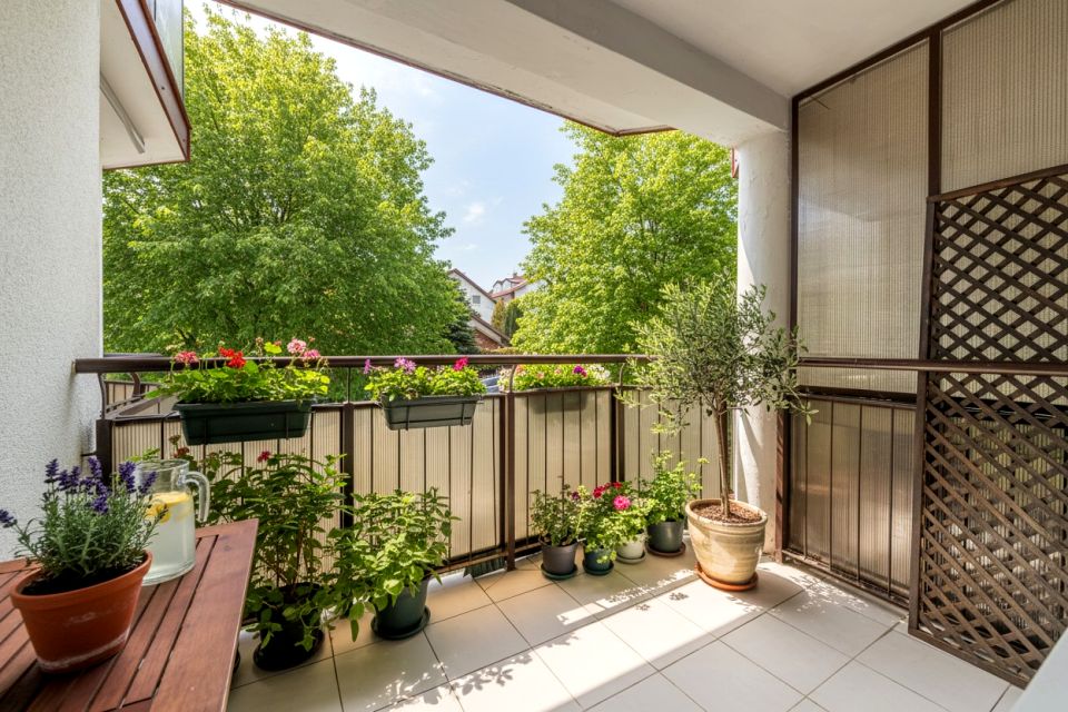 Mieszkanie blok mieszkalny przy lesie