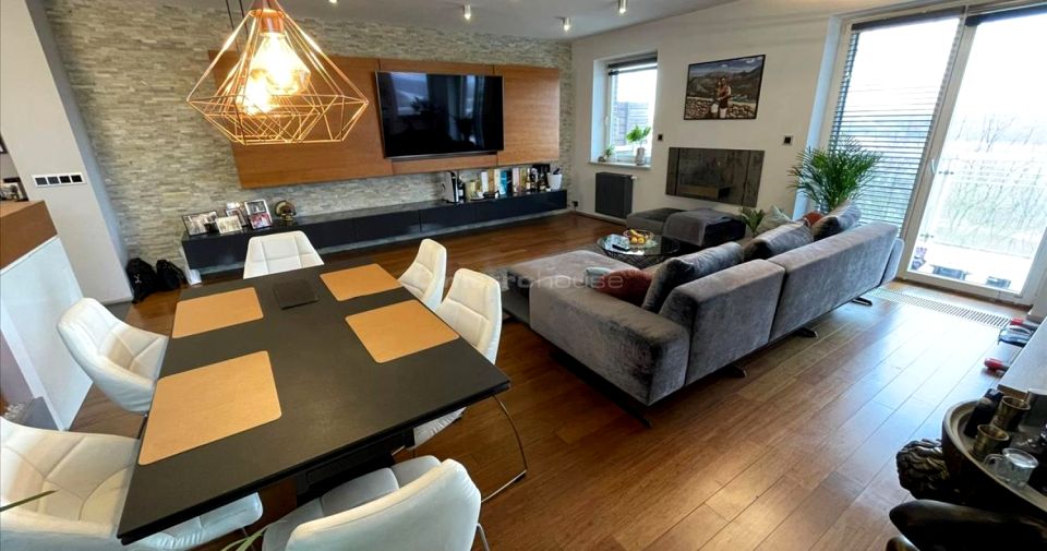 Mieszkanie apartamentowiec nad jeziorem