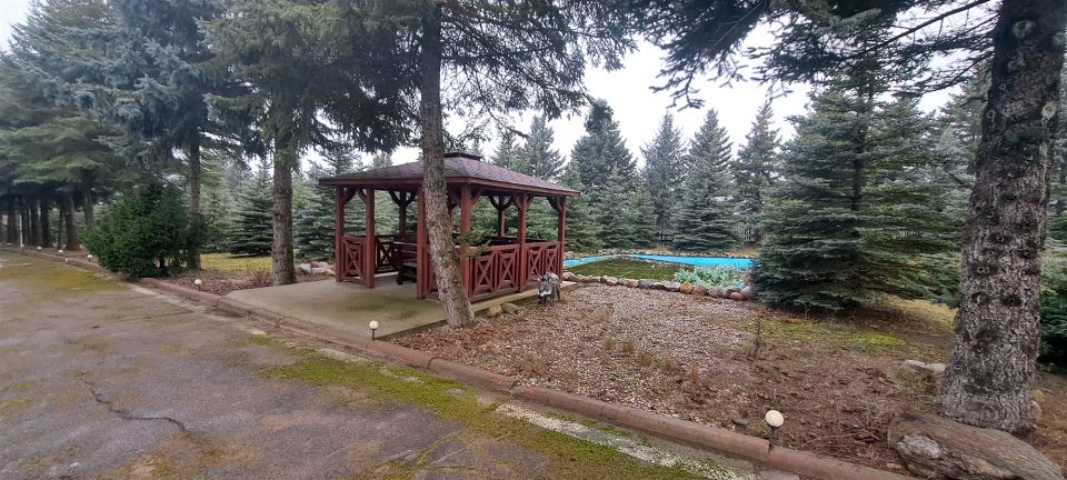 Działka usługowa Żółtki