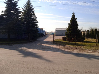 Budynek użytkowy Lelice