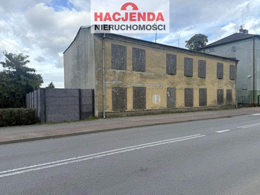 Budynek użytkowy Police