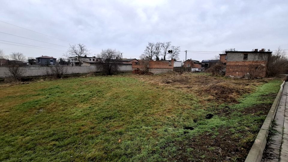 Ogrodzona działka sprzedam