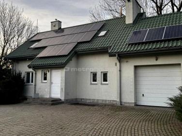 Dom z parkingiem