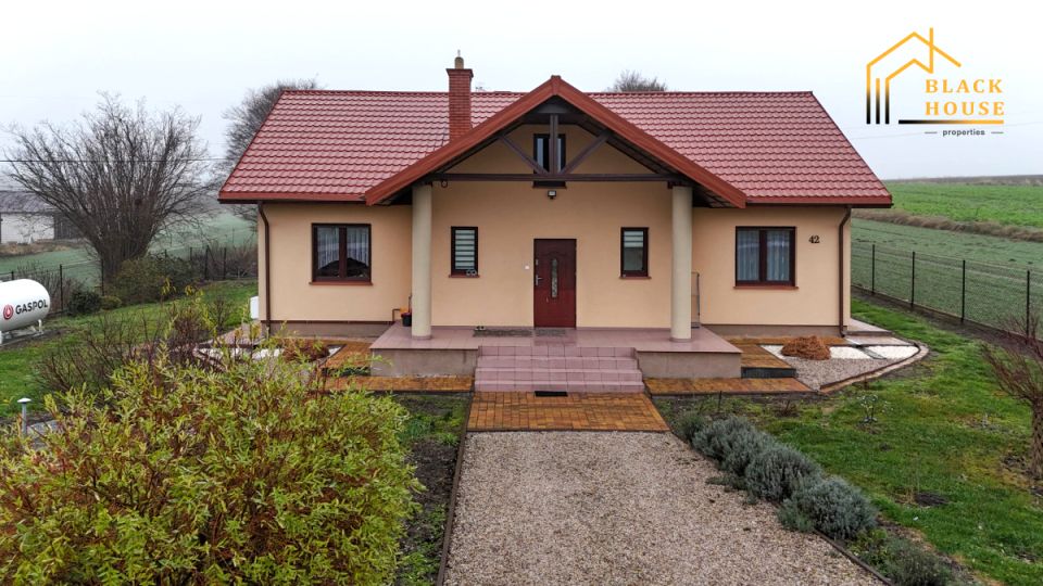 Dom Żółkiew-Kolonia