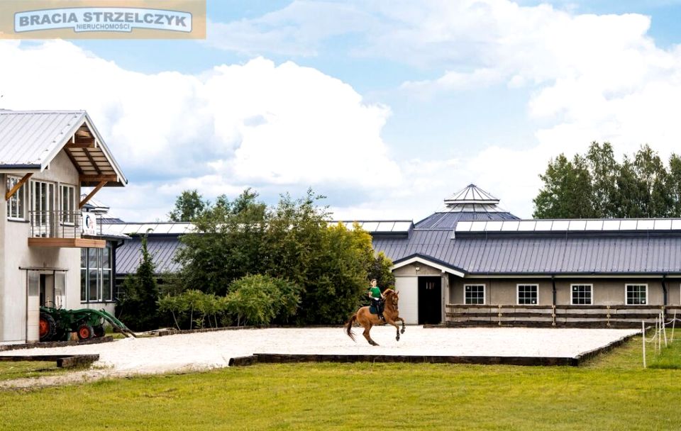 Budynek użytkowy Poświętne