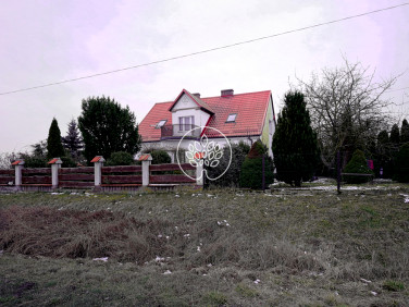 Dom Wierzchucin Królewski