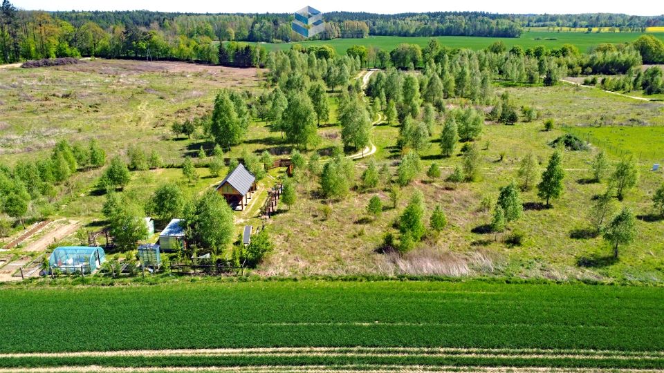 Działka Ostrowin