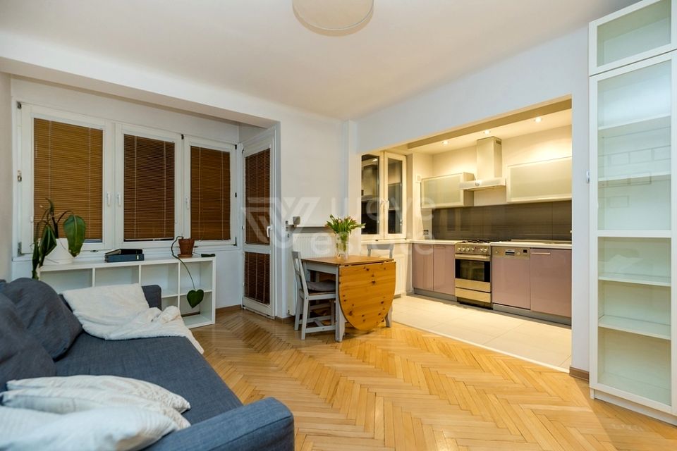 Mieszkanie blok mieszkalny Warszawa