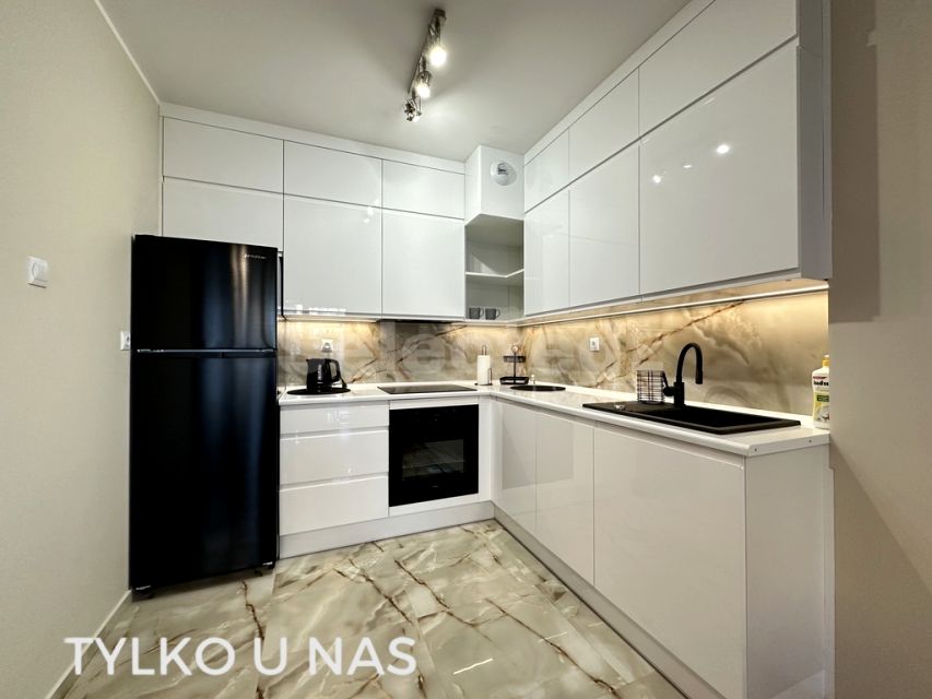 Mieszkanie blok mieszkalny przy lesie