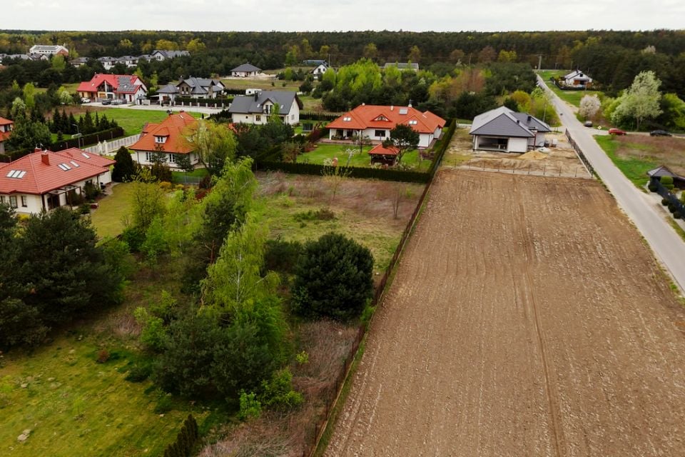 Ogrodzona działka sprzedam