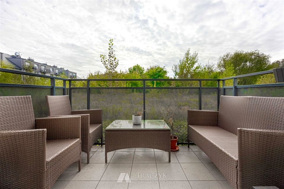 Mieszkanie blok mieszkalny przy lesie