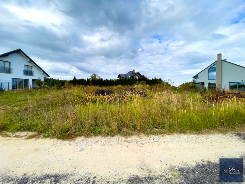 Pusta działka Zawada