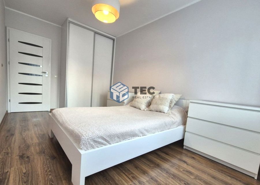 Mieszkanie blok mieszkalny przy lesie