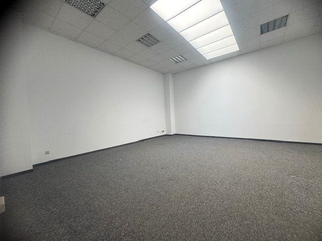 Budynek użytkowy Warszawa