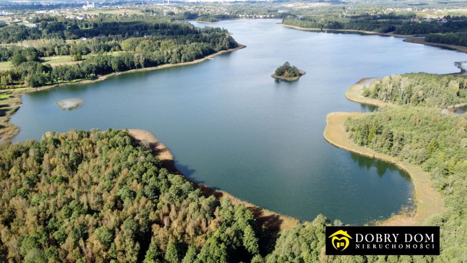 Działka nad jeziorem