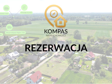Dom z balkonem