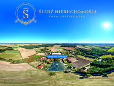 Działka nad jeziorem