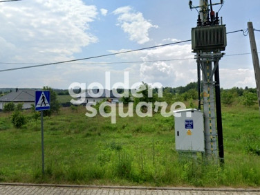 Działka przy lesie