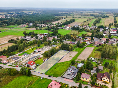 Działka przy lesie