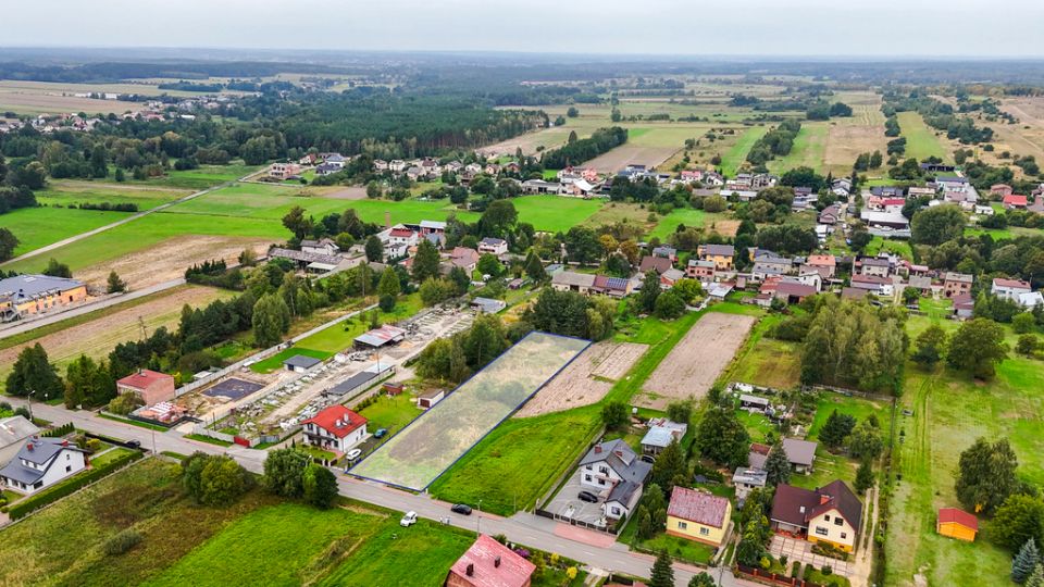 Działka przy lesie