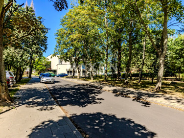 Budynek użytkowy Warszawa