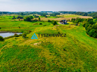 Działka przy lesie